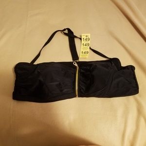 Size 22 swim top black with zipper *149